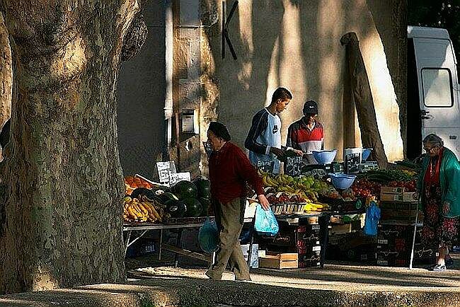 Cucuron tirsdagsmarked.jpg